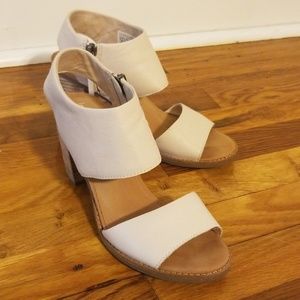 Whisper Leather Women's Majorca Cutout Sandals